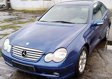 Mercedes-Benz C 180 Kompressor (203.746)