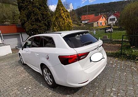 Toyota Avensis Touring Sports 2.0 D-4D Edition-S