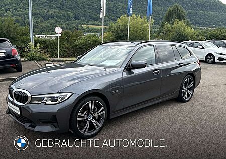 BMW 330 e A Sport Line Head-Up HiFi DAB WLAN RFK Shz