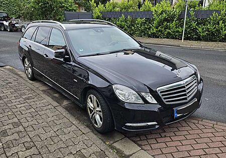 Mercedes-Benz E 220 T CDI DPF BlueEFFICIENCY Automatik Avantgarde