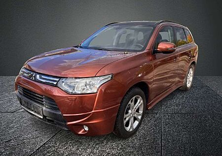 Mitsubishi Outlander 2.2 Di ClearTec Instyle 4WD