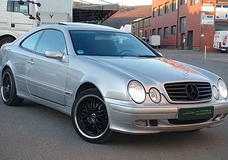 Mercedes-Benz CLK 200 AVANTGARDE/TÜV/SER. NEU/XENON/ROSTFREI/