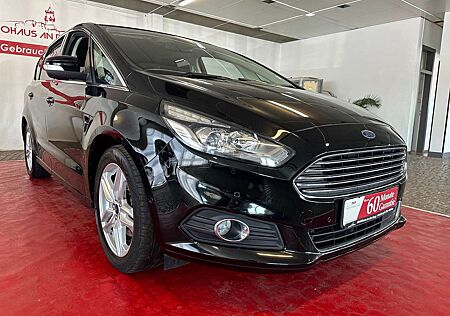 Ford S-Max 2.0 TDCi Titanium- 7Sitzer- Scheckheft