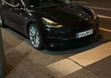 Tesla Model 3 Long Range Dual Motor (Sportfelgen)