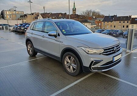 VW Tiguan Volkswagen 2.0 TDI SCR 4MOTION DSG Elegance