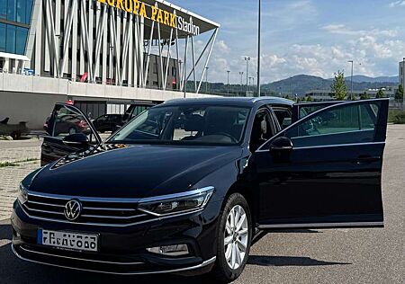 VW Passat Variant Volkswagen 2.0 TDI SCR DSG Elegance