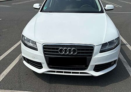 Audi A4 Avant 2.0 TDI DPF Ambition