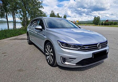 VW Passat Variant Volkswagen 1.4 TSI Plug-In-Hybrid DSG GTE