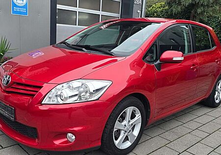 Toyota Auris Travel 1,6 . Top gepflegter Zustand