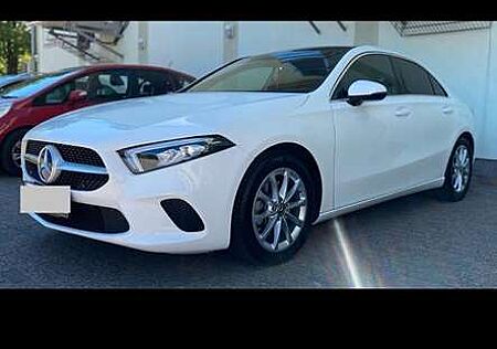 Mercedes-Benz A 220 4Matic 7G-DCT Progressive