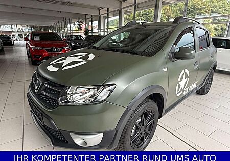 Dacia Sandero II Stepway Prestige/ US-ARMY FOLIERUNG/