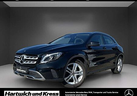 Mercedes-Benz GLA 200 Urban+LED+Fernlichtassist.+Keylessgo+ BC