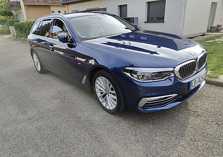 BMW 540i 540 xDrive Touring Aut.Luxury Line HUD 360°