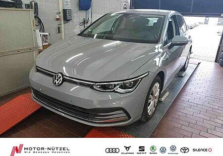 VW Golf Volkswagen VIII 1.5 eTSI DSG STYLE MATRIX+NAVI+HuD+ACC