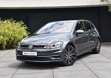 VW Golf Volkswagen VII Lim. Comfortline **SHZ/ACC**