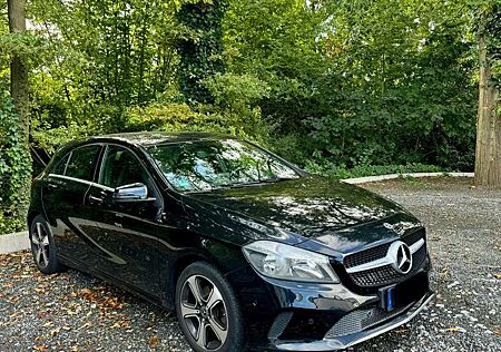 Mercedes-Benz A 180 BlueEfficiency (176.042)