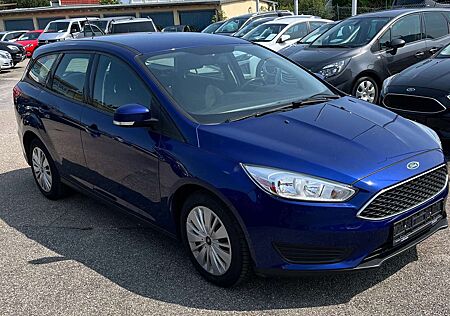 Ford Focus Trend Sitzheizung vorn Tagfahrlicht LED