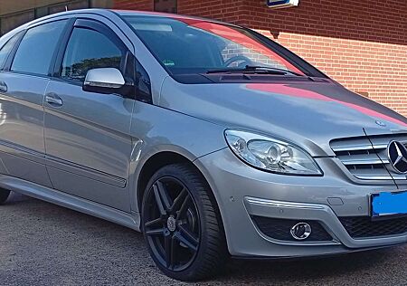 Mercedes-Benz B 170