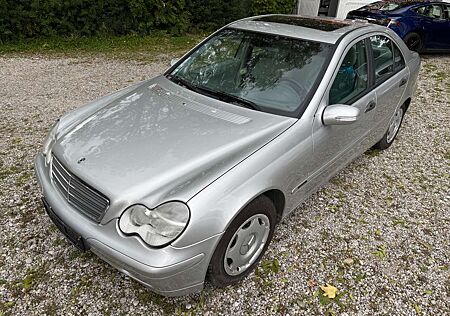Mercedes-Benz C 200 C-Klasse CDI Classic, Automatik, TÜV (HU) Neu