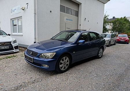 Lexus IS 200 Sport Cross Limited/Alcantara/Xenon/Sitzhzg/TTE Ex