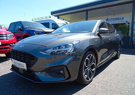 Ford Focus ST-Line 2. HAND LED NAVI KAMERA PDC SHZ