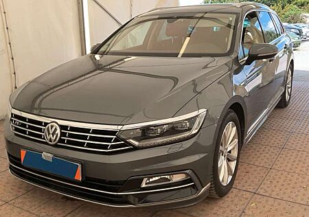 VW Passat Variant Volkswagen R-line*4Motion*DYNAUDIO*ACC*Leder