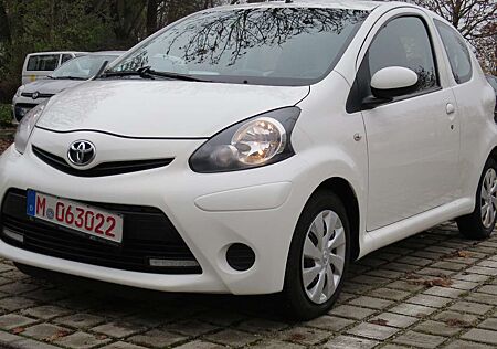 Toyota Aygo Cool Go. Klima*.Navi* Netto 2.500€