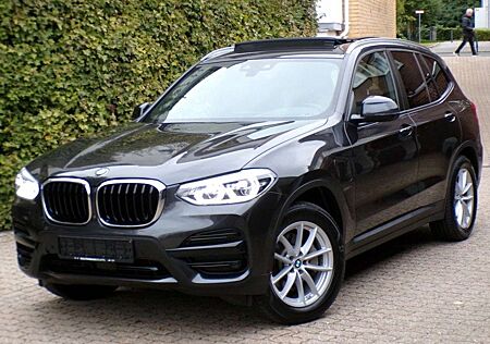 BMW X3 xDrive 30e Adv./360°/Pano/Memory/HUD/ACC/LED