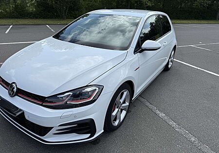 VW Golf GTI Volkswagen (BlueMotion Technology) DSGPerformance