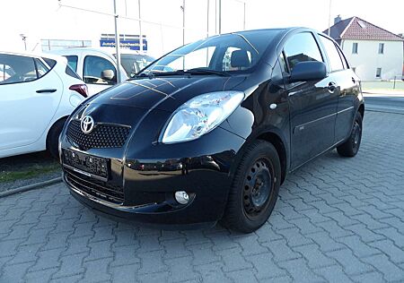 Toyota Yaris gebraucht kaufen Toyota Yaris Executive Automatik Klima Radio HU AU Neu