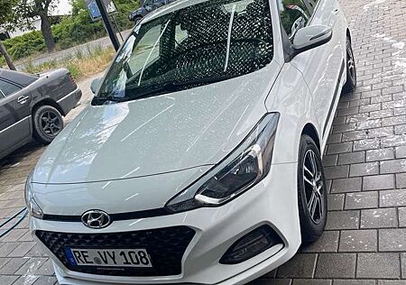 Hyundai i20 blue 1.0 T-GDI Active Trend