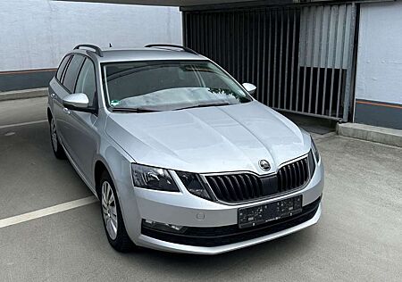 Skoda Octavia Combi Ambition/Car Play/1.Hand/Navi