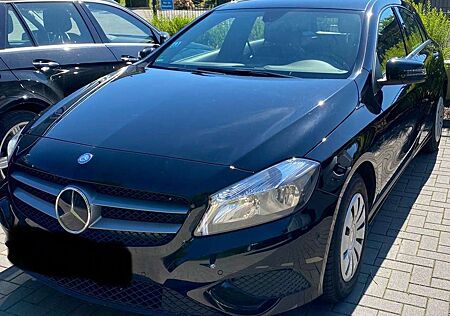 Mercedes-Benz A 180 2Style