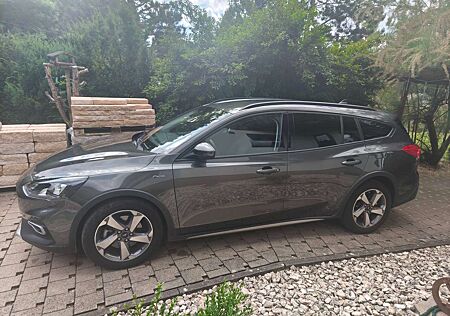 Ford Focus Turnier 1.0 EcoBoost ACTIVE X