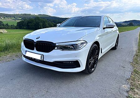 BMW 530e 530 5er Plug-In-Hybrid Aut. Luxury Line
