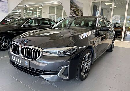BMW 530 e xDrive Touring Luxury Line AHK Pano RFK Hifi