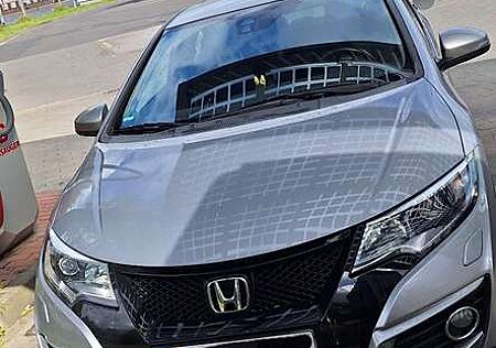 Honda Civic 1.8 i-VTEC Automatik Elegance