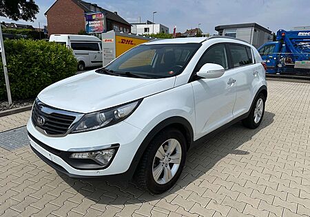 Kia Sportage Attract 2WD Navi Kamera