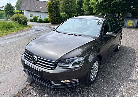 VW Passat Variant Volkswagen Trendline BlueMotion Automatik