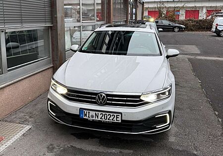 VW Passat Variant Volkswagen Plug-In-Hybrid 1.4 TSI Plug-DSG GTE