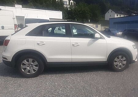 Audi Q3 basis AUTOMATIK