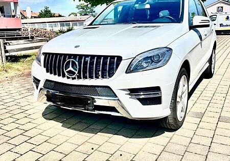 Mercedes-Benz ML 350 BlueTEC 4MATIC 7G-TRONIC