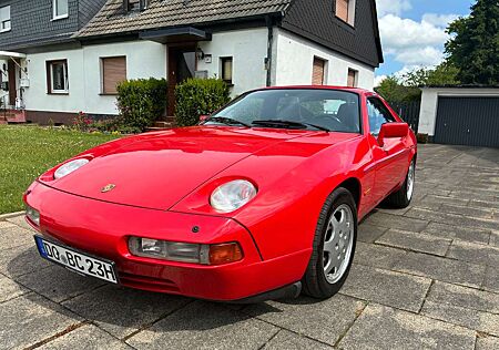 Porsche 928 S4 Top-Zustand Oldtimer TÜV NEU!