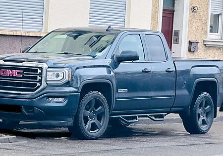 GMC Sierra