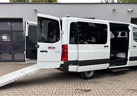 Mercedes-Benz Sprinter Tourer Automatik 9 Sitze Rollstuhlrampe+Trittstufe