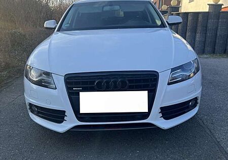Audi A4 Attraction quattro