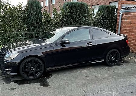 Mercedes-Benz C 180 Coupe AMG Leine BlueEFFICIENCY