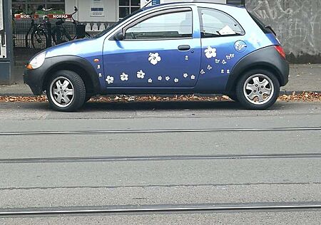 Ford Ka /+ fast Oldtimer, ohne Servolenkung