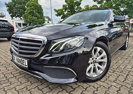 Mercedes-Benz E 220 E -KlasseLim. Exclusiv *Pano/Leder/Kamera*