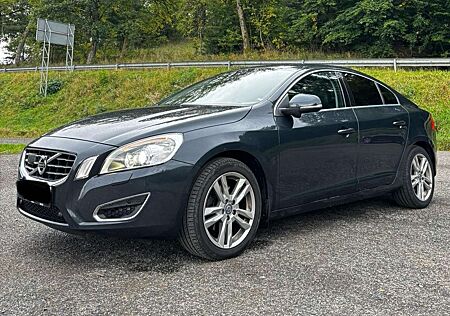 Volvo S60 Diesel D3 Summum